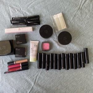 Arbonne Lot of make-up beauty lipsticks